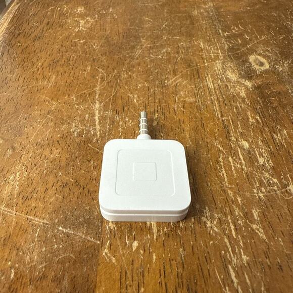 Square Credit Debit Card Reader 3.5mm Headphone Aux Jack White iPhone Android - Picture 2 of 6